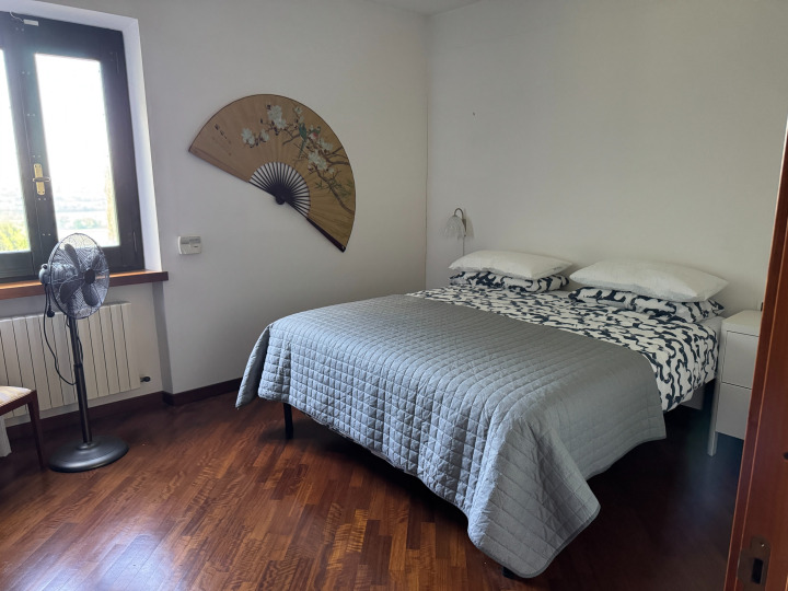 luxury villa bedroom Italy